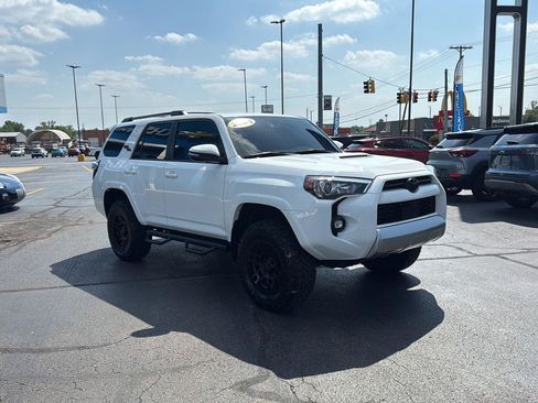 Used 2024 Toyota 4Runner TRD Off-Road Premium w/ Off Road Premium Plus Package AWD/4WD image 7