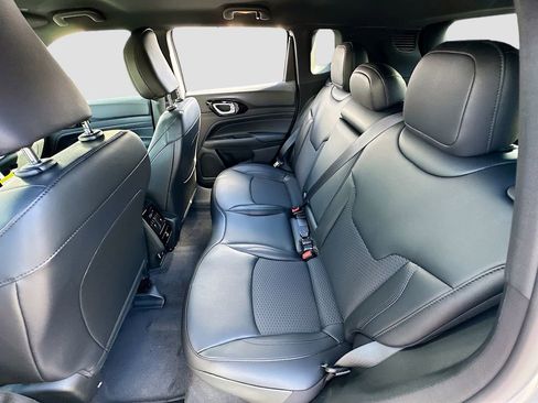 New 2026 Jeep Compass Latitude image 23