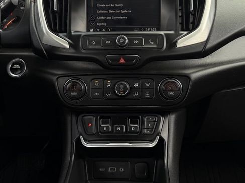 Used 2020 GMC Terrain SLE w/ Driver Convenience Package FWD image 27