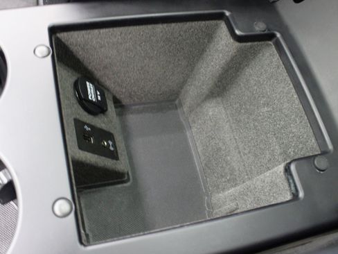 Used 2017 Porsche Macan S image 66