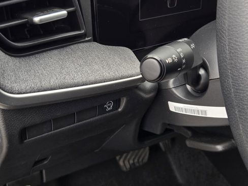 New 2026 Nissan Kicks SV w/ Charging Package FWD image 17