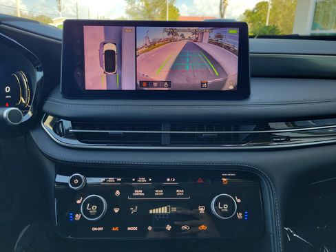 Used 2026 INFINITI QX60 Luxe w/ Cargo Package image 22