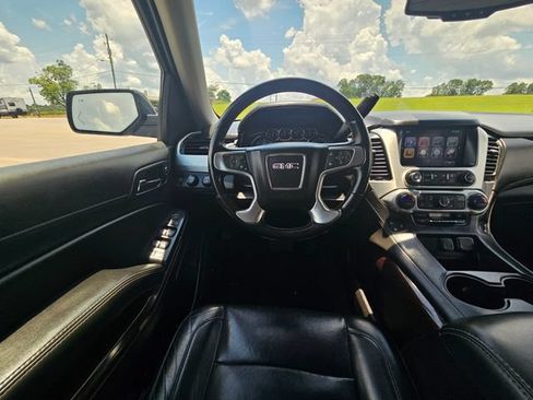 Used 2020 GMC Yukon SLT AWD/4WD image 13