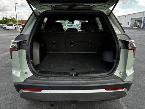 Used 2026 Chevrolet Equinox LT AWD/4WD image 29