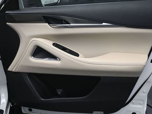 Used 2023 INFINITI QX60 Luxe w/ Vision Package image 41