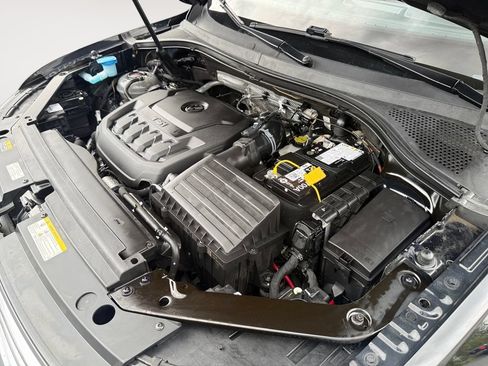 Used 2024 Volkswagen Tiguan SE AWD/4WD image 27