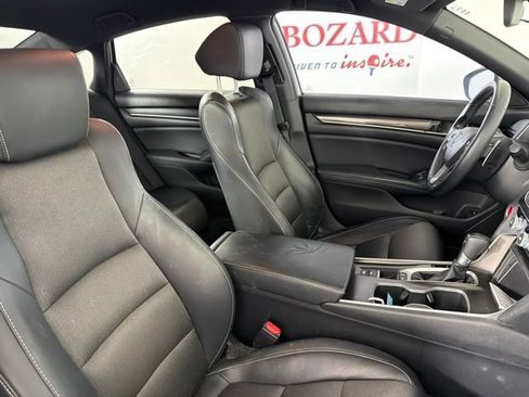 Used 2018 Honda Accord Sport image 16