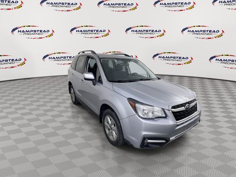 Used 2018 Subaru Forester 2.5i Premium AWD/4WD image 2