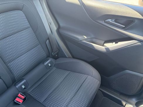 Used 2025 Chevrolet Equinox LT FWD image 37