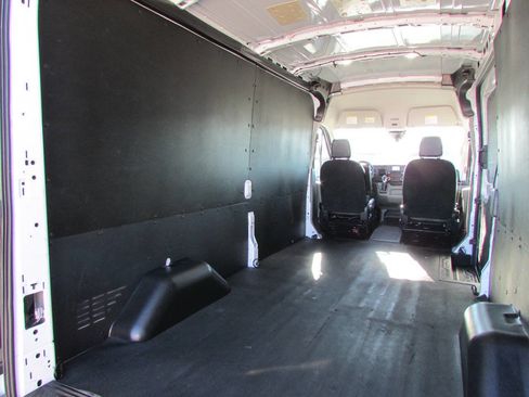 Used 2023 Ford Transit 250 Medium Roof AWD w/ Load Area Protection Package image 25