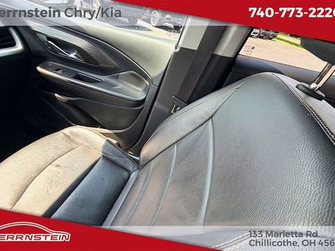 Used 2020 GMC Terrain SLT AWD/4WD image 11