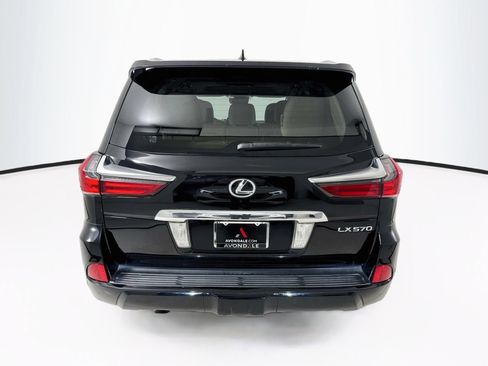 Used 2016 Lexus LX 570 4WD w/ Luxury Package image 7