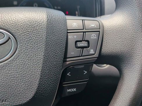 Used 2025 Toyota Camry LE FWD image 20