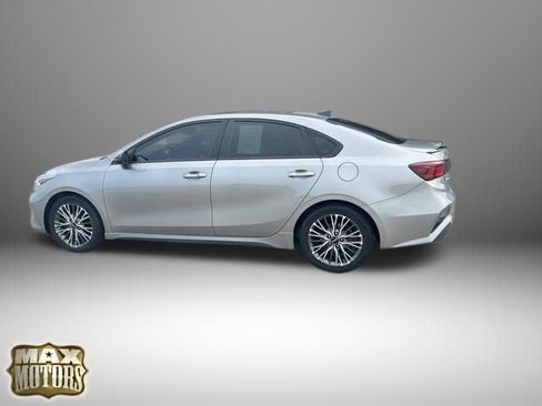 Used 2022 Kia Forte GT-Line w/ GT-Line Premium Package FWD image 5