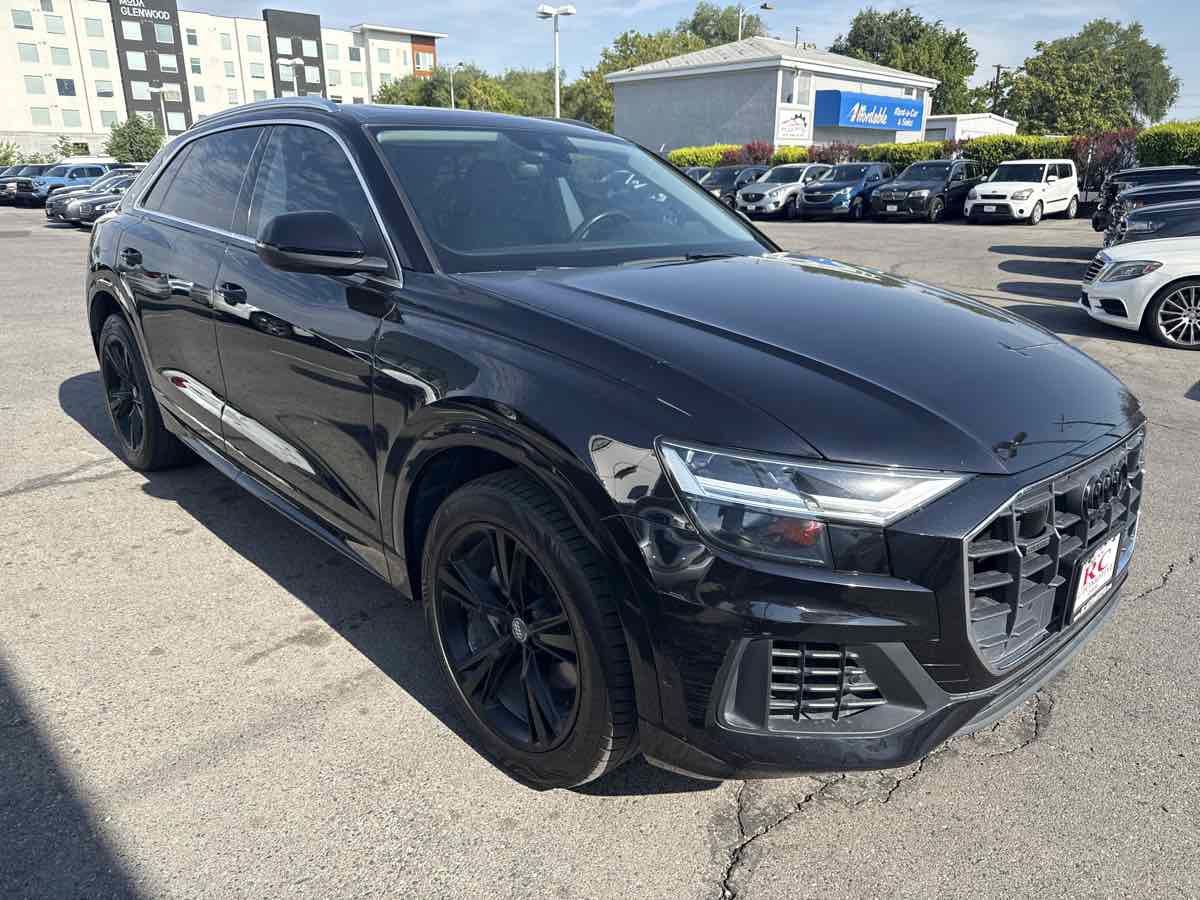 Used 2019 Audi Q8 Premium Plus AWD/4WD image 4
