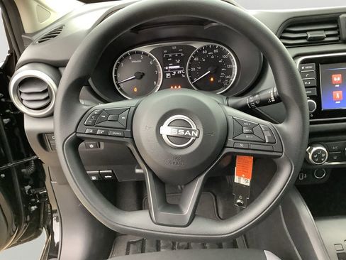 Used 2025 Nissan Versa S w/ Trunk Package image 19