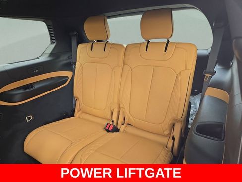 New 2025 Jeep Grand Cherokee L Summit w/ MOPAR Finishing Package AWD/4WD image 17