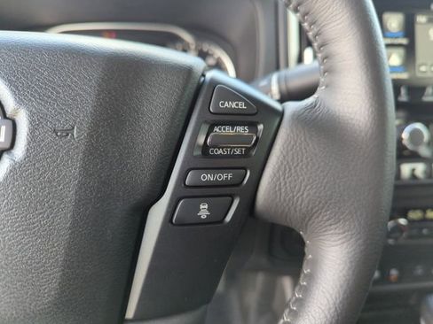 Certified 2025 Nissan Frontier SV w/ SV Convenience Package RWD image 41
