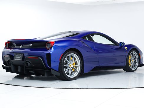 Certified 2020 Ferrari 488 Pista Coupe RWD image 3