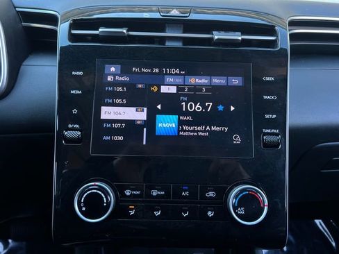 Used 2023 Hyundai Tucson SE image 20