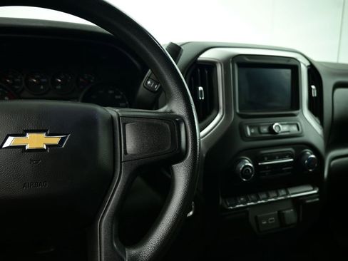 Used 2022 Chevrolet Silverado 1500 Custom image 18