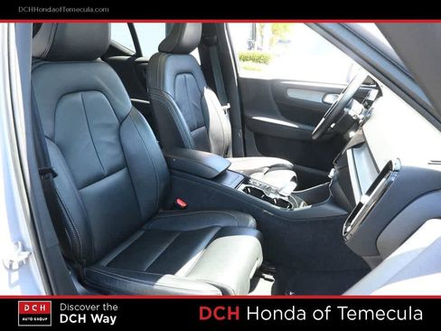 Used 2023 Volvo XC40 B5 Ultimate w/ Protection Package Premier AWD/4WD image 21