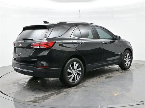 Used 2024 Chevrolet Equinox Premier image 7