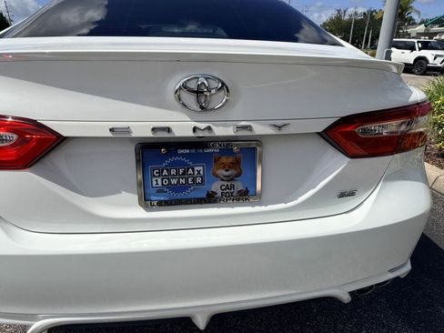 Used 2020 Toyota Camry SE image 13