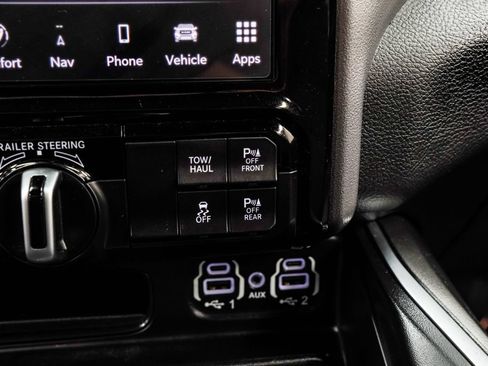Used 2024 RAM 1500 Big Horn AWD/4WD image 27