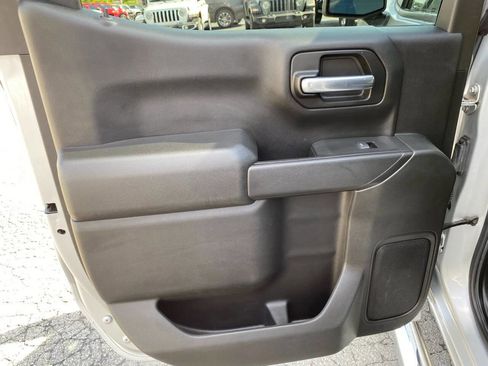 Used 2020 Chevrolet Silverado 1500 LT w/ All-Star Edition image 27