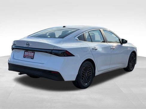 New 2026 Nissan Sentra SV w/ SV Convenience Package FWD image 3