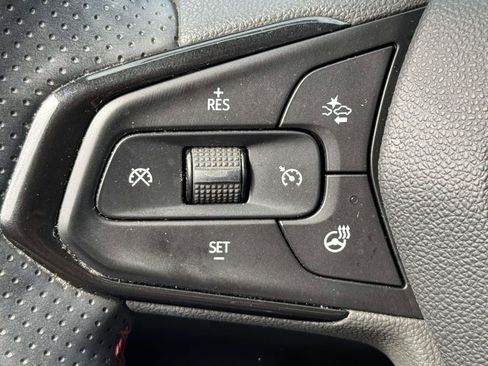 Used 2024 Chevrolet Trax RS w/ Driver Confidence Package FWD image 22