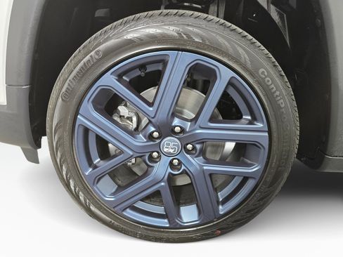 New 2026 Jeep Compass Latitude AWD/4WD image 13
