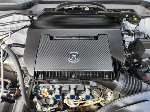 Certified 2024 Acura MDX SH-AWD image 9