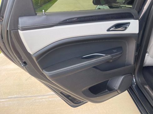 Used 2015 Cadillac SRX Performance w/ Driver Awareness Package FWD image 30