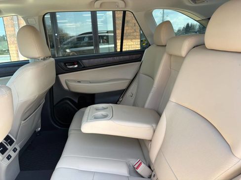 Used 2017 Subaru Outback 2.5i Limited w/ Popular Package #5 AWD/4WD image 18