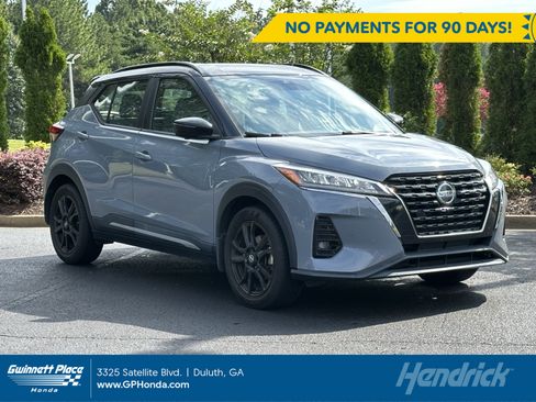 Used 2021 Nissan Kicks SR w/ SR Premium Package FWD image 1