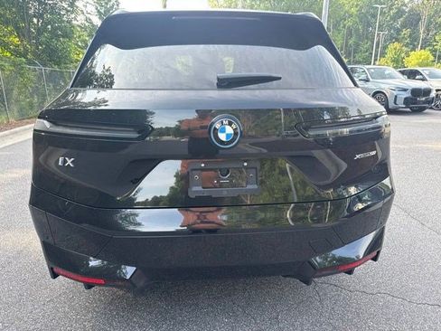 Used 2024 BMW iX xDrive50 w/ Premium Package AWD/4WD image 6