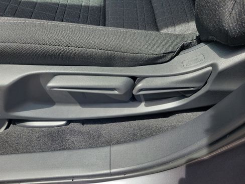 New 2026 Honda HR-V LX image 26