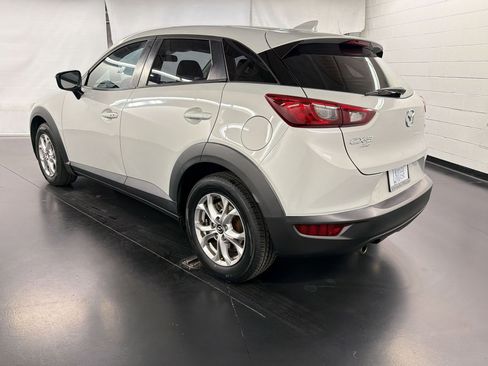 Used 2016 MAZDA CX-3 Touring w/ Premium Package AWD/4WD image 3