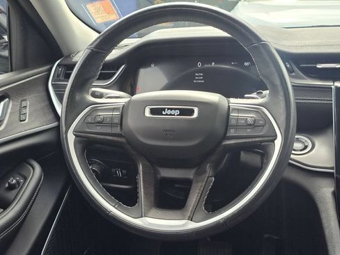 Used 2021 Jeep Grand Cherokee L Limited AWD/4WD image 19