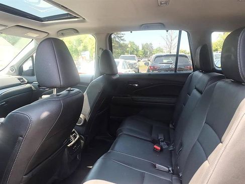 Used 2021 Honda Pilot Special Edition image 12