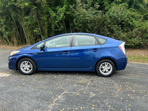 Used 2011 Toyota Prius Three image 10