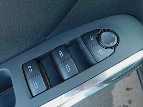 New 2026 Chevrolet Traverse LT w/ Sun and Wheel Package image 34