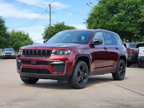New 2026 Jeep Grand Cherokee Limited w/ Limited Altitude Package RWD image 2