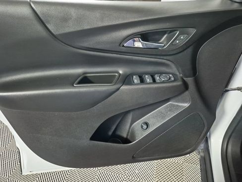 Used 2019 Chevrolet Equinox LT FWD image 6
