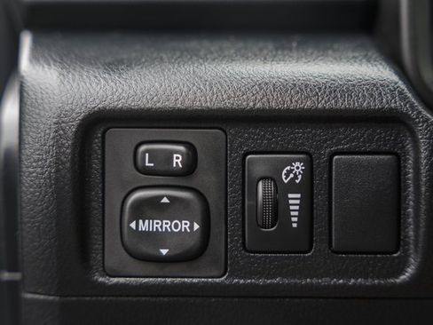 Used 2019 Toyota 4Runner SR5 image 33