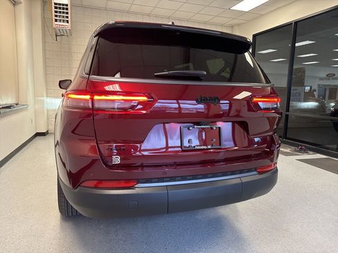 New 2026 Jeep Grand Cherokee L 4WD image 17