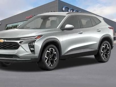 Used 2025 Chevrolet Trax LT