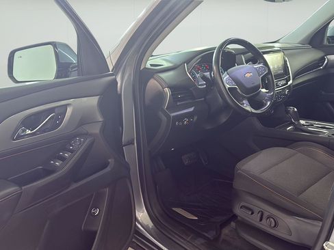 Used 2020 Chevrolet Traverse LT FWD image 8